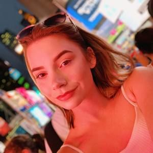 Meet your Posher, Hope